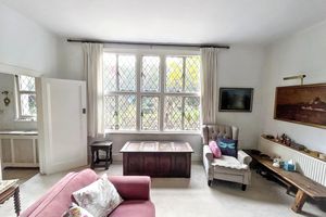 2a Preston Park Avenue